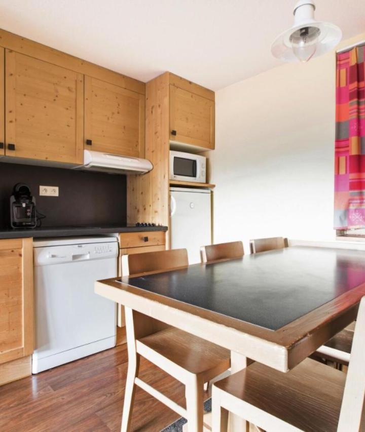 Appartement (1 single bed and 2 sofa beds, Bedroom#1: 2 single beds, Bedroom#2: 1 double bed) – Residence L'ours Blanc - Maeva Home - Appartement 3 Pieces 7 Personnes - Selection Mae-8949