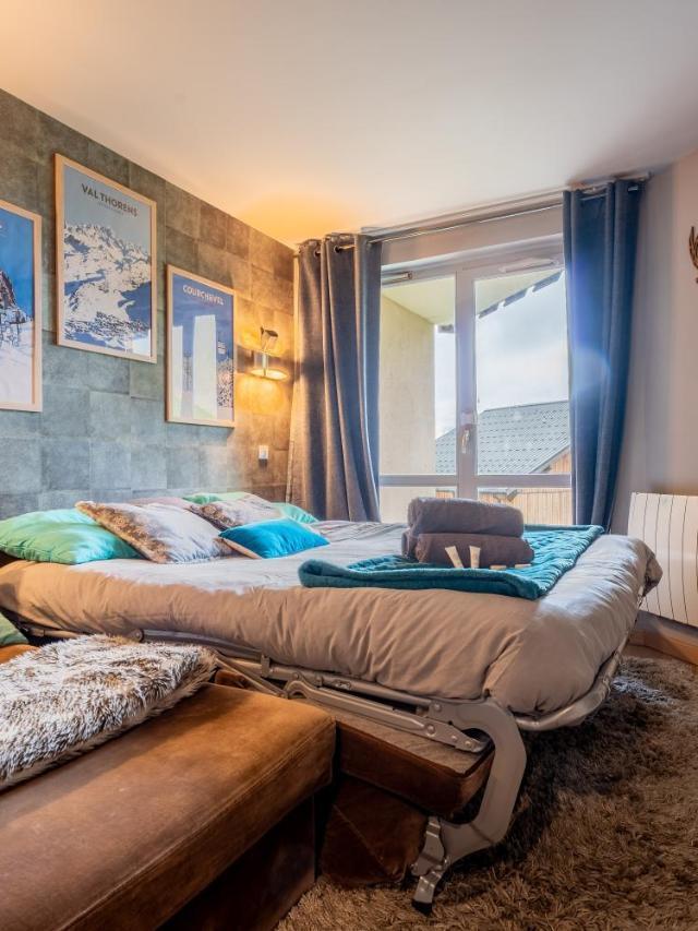 Slope Front Ski-In Out Escape Spacious Apartment- in the Center of Val Thorens