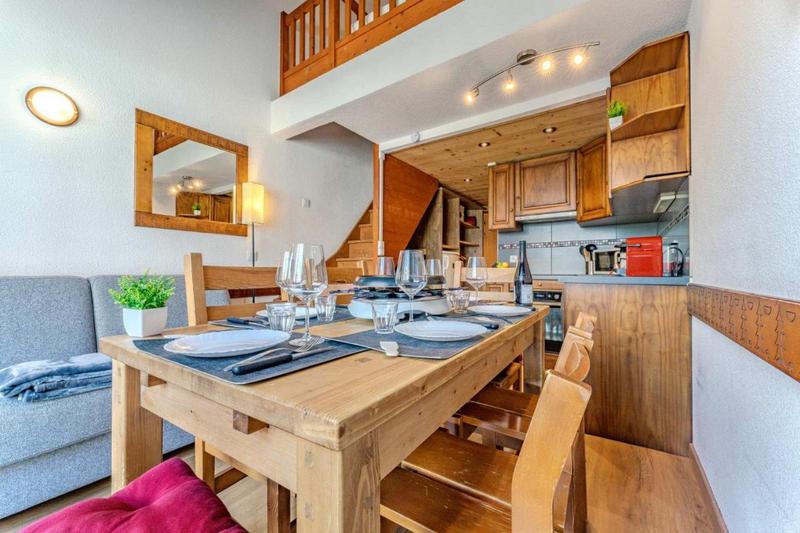 Cozy Duplex with Balcony, Parking & Mountain View - Residence Le Silveralp