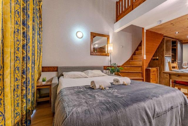 Cozy Duplex with Balcony, Parking & Mountain View - Residence Le Silveralp – billede 7