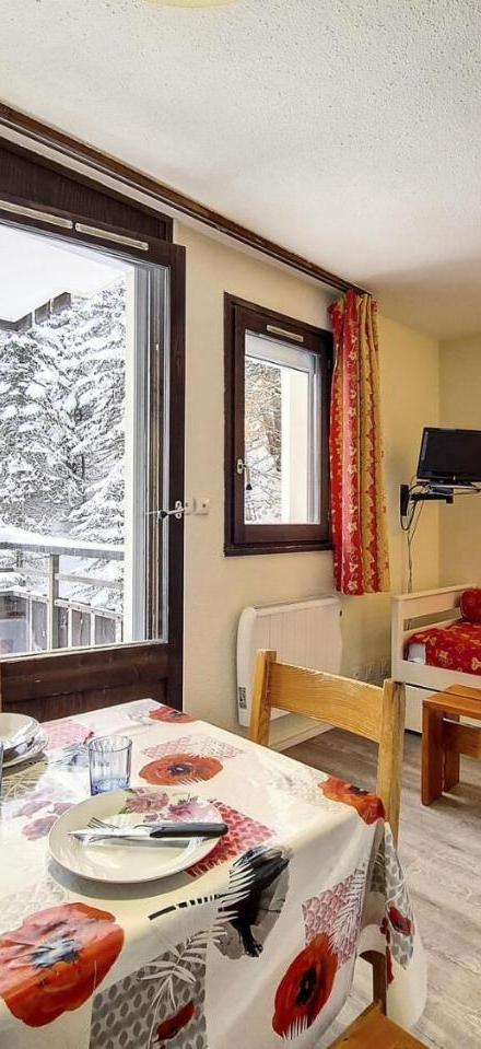 Studio - Free WiFi – Residence Gentianes - Studio Confortable · Au Pieds Des Pistes · Balcon Mae-3104