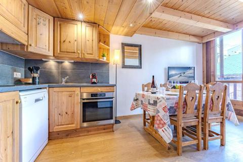 Cozy Mountain Apartment - Ski-In Ski-Out Access, Balcony & Parking - Residence Le Silveralp – Val Thorens