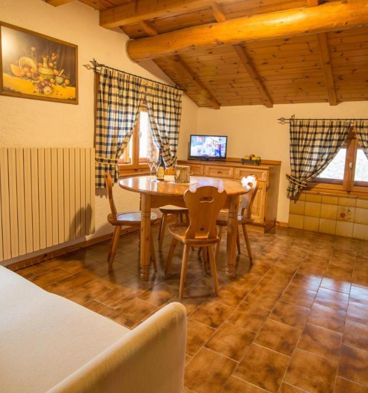 Two-Bedroom Apartment (2 large beds) - Free WiFi – Appartamento Paola