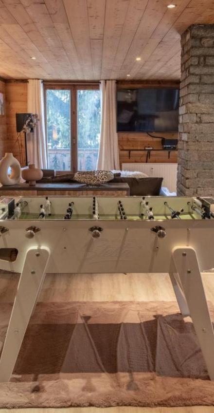 Chalet Magique - Luxury Catered Chalet - 4 En-Suite Bedrooms - Sauna - Private Home Cinema - Ideal Location in Center of Alpe D'huez - 10 People – billede 1