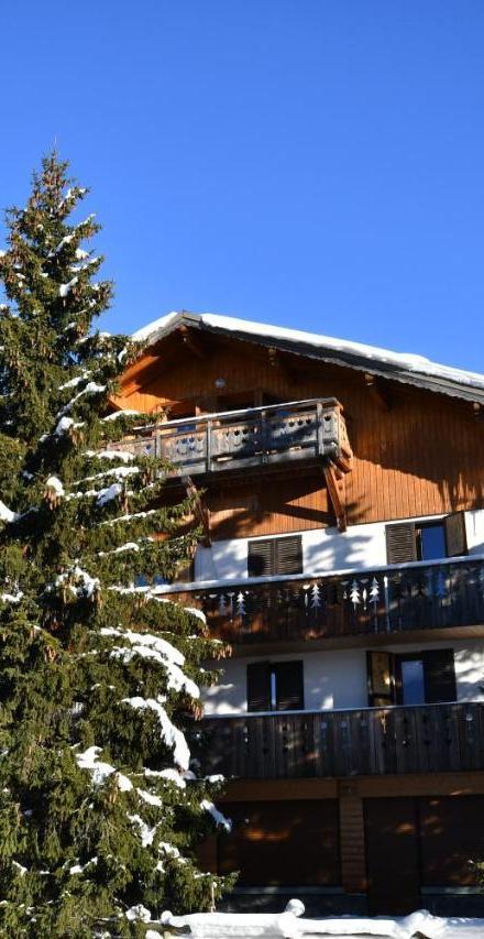 Chalet Magique - Luxury Catered Chalet - 4 En-Suite Bedrooms - Sauna - Private Home Cinema - Ideal Location in Center of Alpe D'huez - 10 People – billede 2