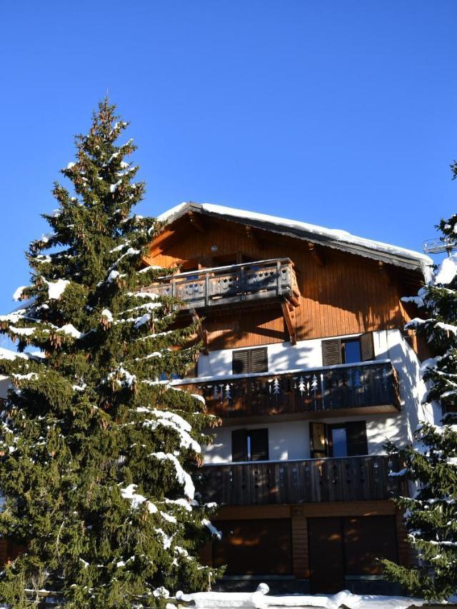 Chalet Magique - Luxury Catered Chalet - 4 En-Suite Bedrooms - Sauna - Private Home Cinema - Ideal Location in Center of Alpe D'huez - 10 People – billede 2