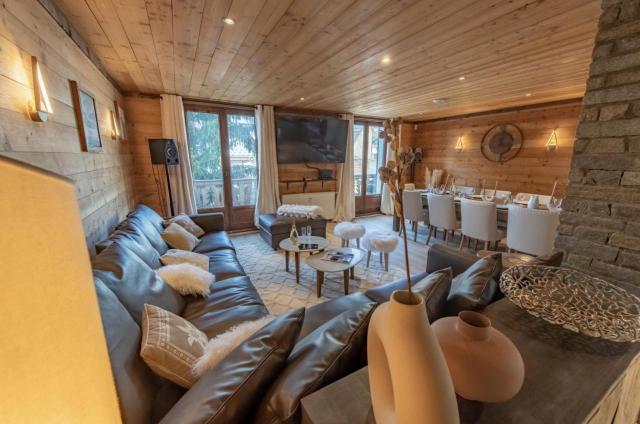 Chalet Magique - Luxury Catered Chalet - 4 En-Suite Bedrooms - Sauna - Private Home Cinema - Ideal Location in Center of Alpe D'huez - 10 People – billede 3