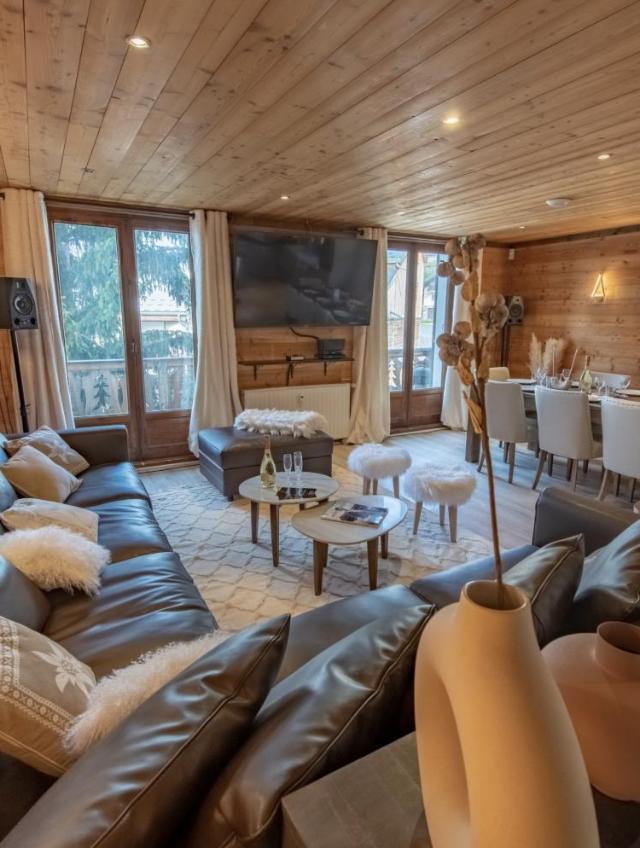 Chalet Magique - Luxury Catered Chalet - 4 En-Suite Bedrooms - Sauna - Private Home Cinema - Ideal Location in Center of Alpe D'huez - 10 People – billede 3