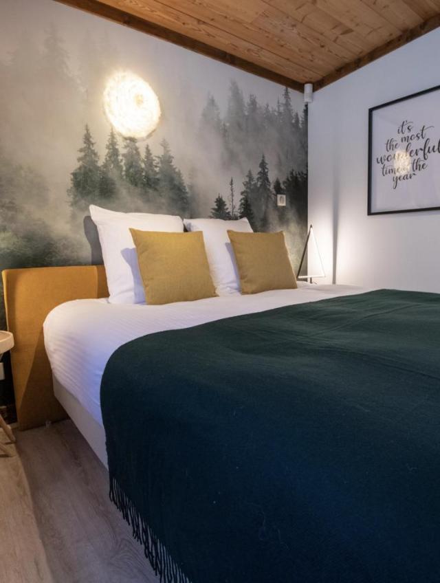 Chalet Magique - Luxury Catered Chalet - 4 En-Suite Bedrooms - Sauna - Private Home Cinema - Ideal Location in Center of Alpe D'huez - 10 People – billede 6