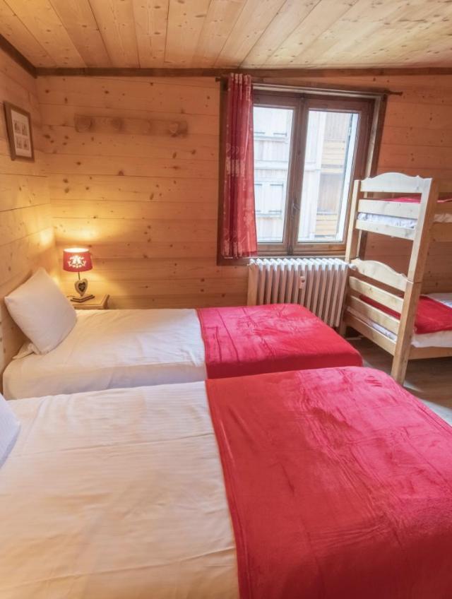 Chalet Magique - Luxury Catered Chalet - 4 En-Suite Bedrooms - Sauna - Private Home Cinema - Ideal Location in Center of Alpe D'huez - 10 People – billede 8