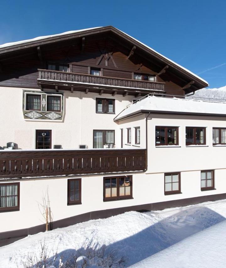 Two-Bedroom Apartment with Balcony or Terrace (1 single bed and 1 large bed) - Free WiFi – Haus Morgensonne