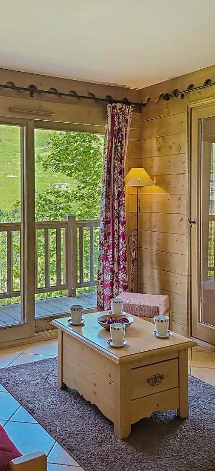 Two-Bedroom Apartment (1 large bed) – La Croix Des Vallees - Proche Des Pistes Des Menuires