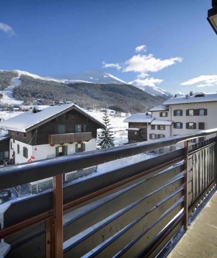 Apartment (1 large bed) - Free WiFi – Cronox Rin