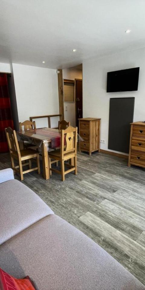 Residence Oisans - Studio Pour 4 Entierement Renove Ski Aux Pieds Au Coeur Des Menuires Mae-5514 – Les Menuires