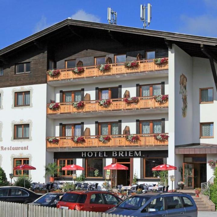 Standard Triple Room, Mountain View (1 Queen Bed and 1 Bed) – Hotel Dahoam by Miha