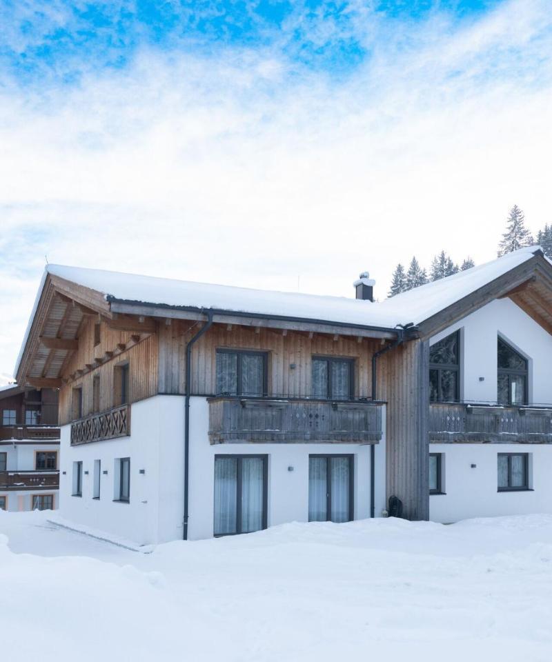 Chalet in Saalbach Near Ski Lift And Sauna