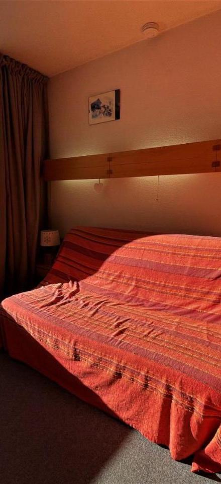 Studio (Bedroom#1: 1 double bed and 1 bunk bed) – Studio 4 Pers Ski Au Pied Aux Menuires, Animaux Admis - Fr-1-452-190