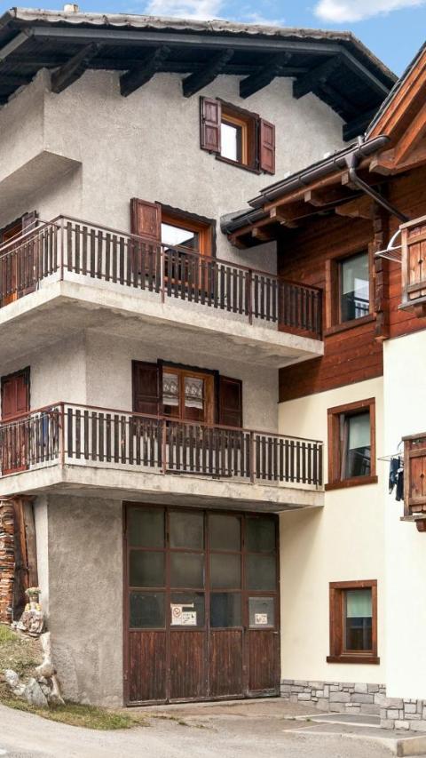 Comfortable Apartment in Livigno with Balcony – Livigno