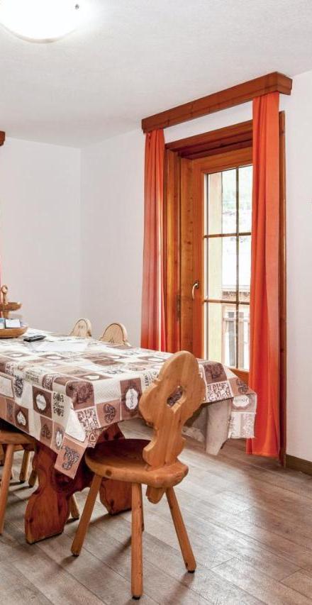 Comfortable Apartment in Livigno with Balcony – billede 2
