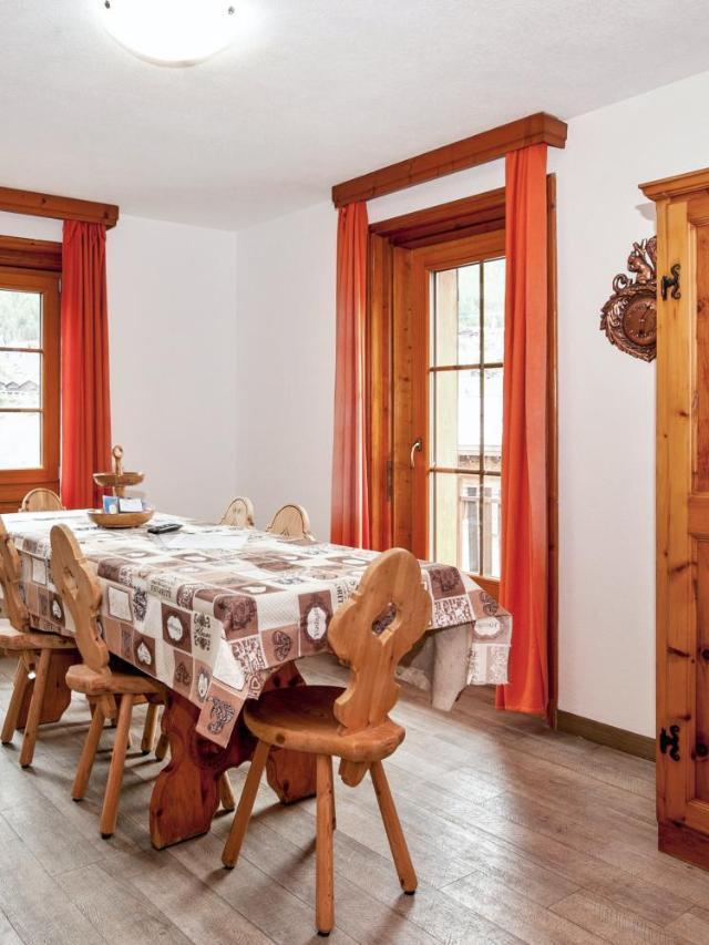 Comfortable Apartment in Livigno with Balcony – billede 2