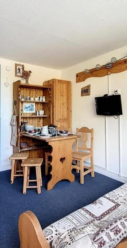Studio – Residence Chaviere - Studio Agreable · Au Pied Des Pistes. Balcon Nord Mae-1944
