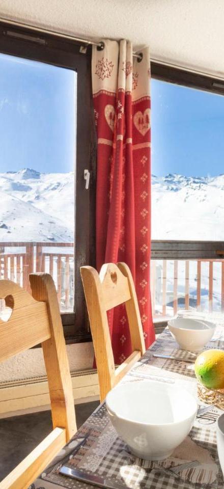 Studio (1 sofa bed) – Apartment Trois Vallees 517 by Interhome