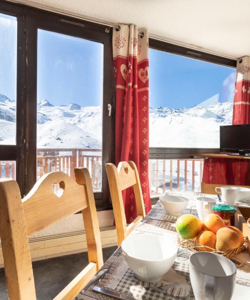 Apartment Trois Vallees 517 by Interhome