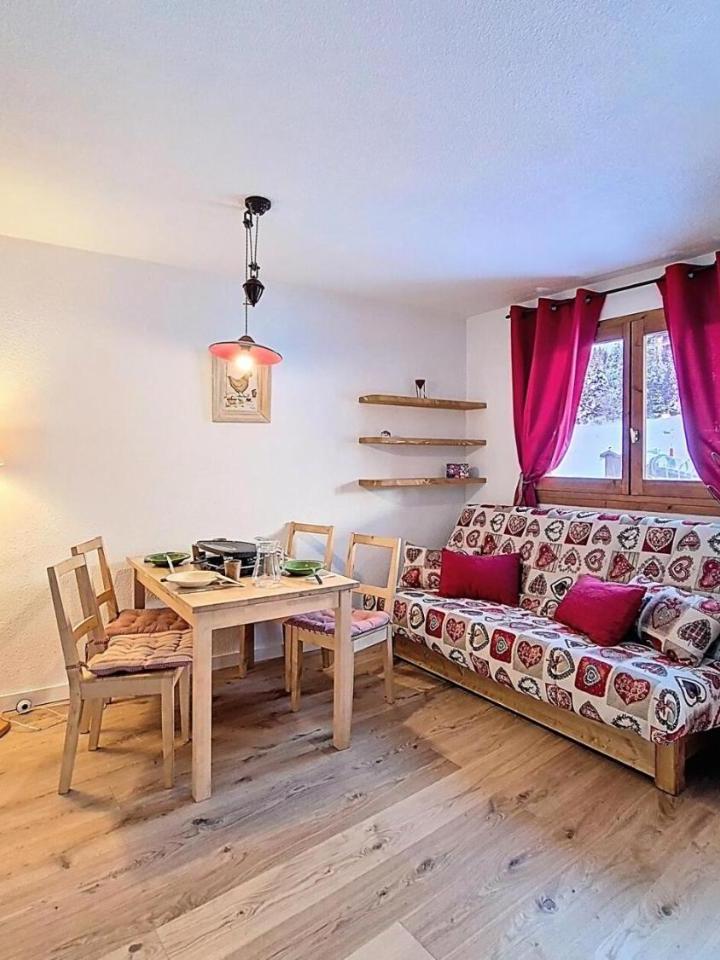 Appartement – Residence Carlines II - Appartement Lumineux · Acces Direct Aux Pistes · Balcon Vue Sur Les Pistes Mae-2234