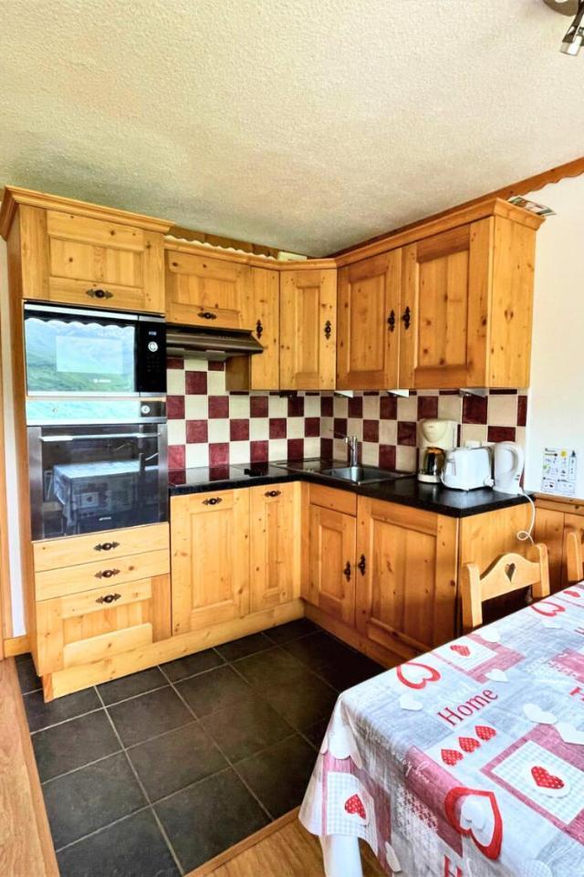 Residence Courmayeur - Appartement En Bord de Piste Aux Menuires Pour 4 Personnes Mae-3954 – bild 2