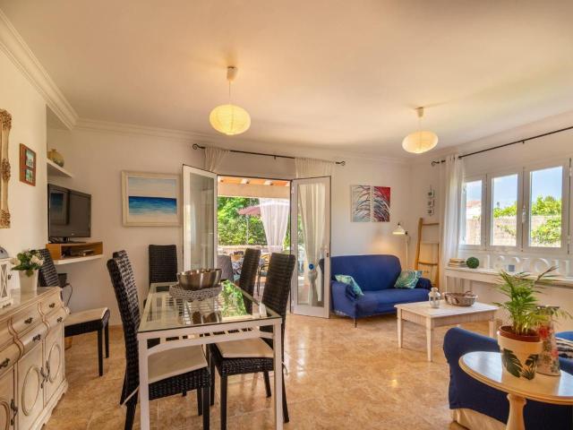 Can Content Villa with Pool & Garden – billede 5