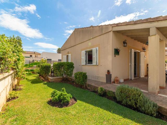 Can Content Villa with Pool & Garden – billede 7