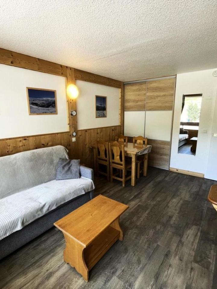 Studio – Residence Lac du Lou - Apparement Entierement Renove Ski Aux Pieds Aux Menuires Pour 4 Pax Mae-5214