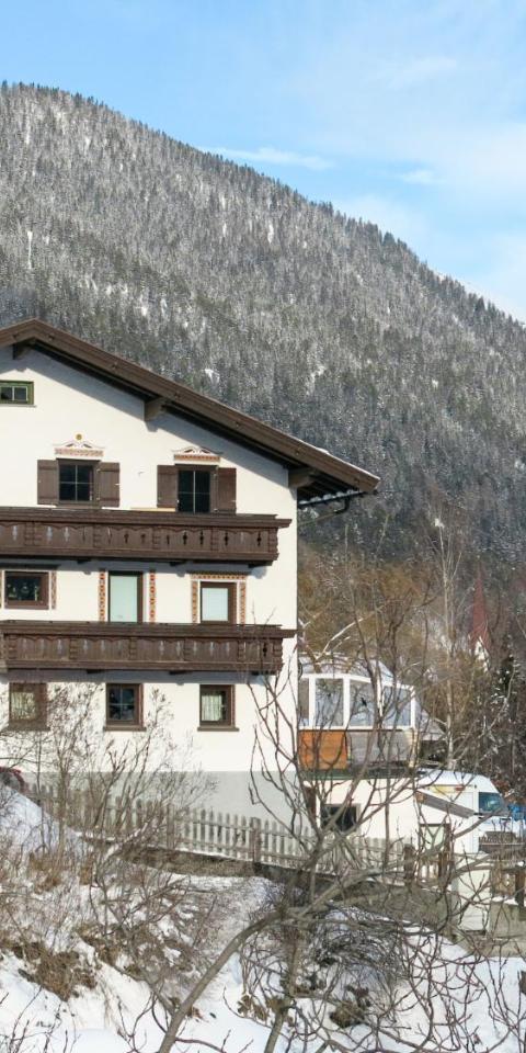Apartment Hof Am Schonbach-2 by Interhome – St. Anton