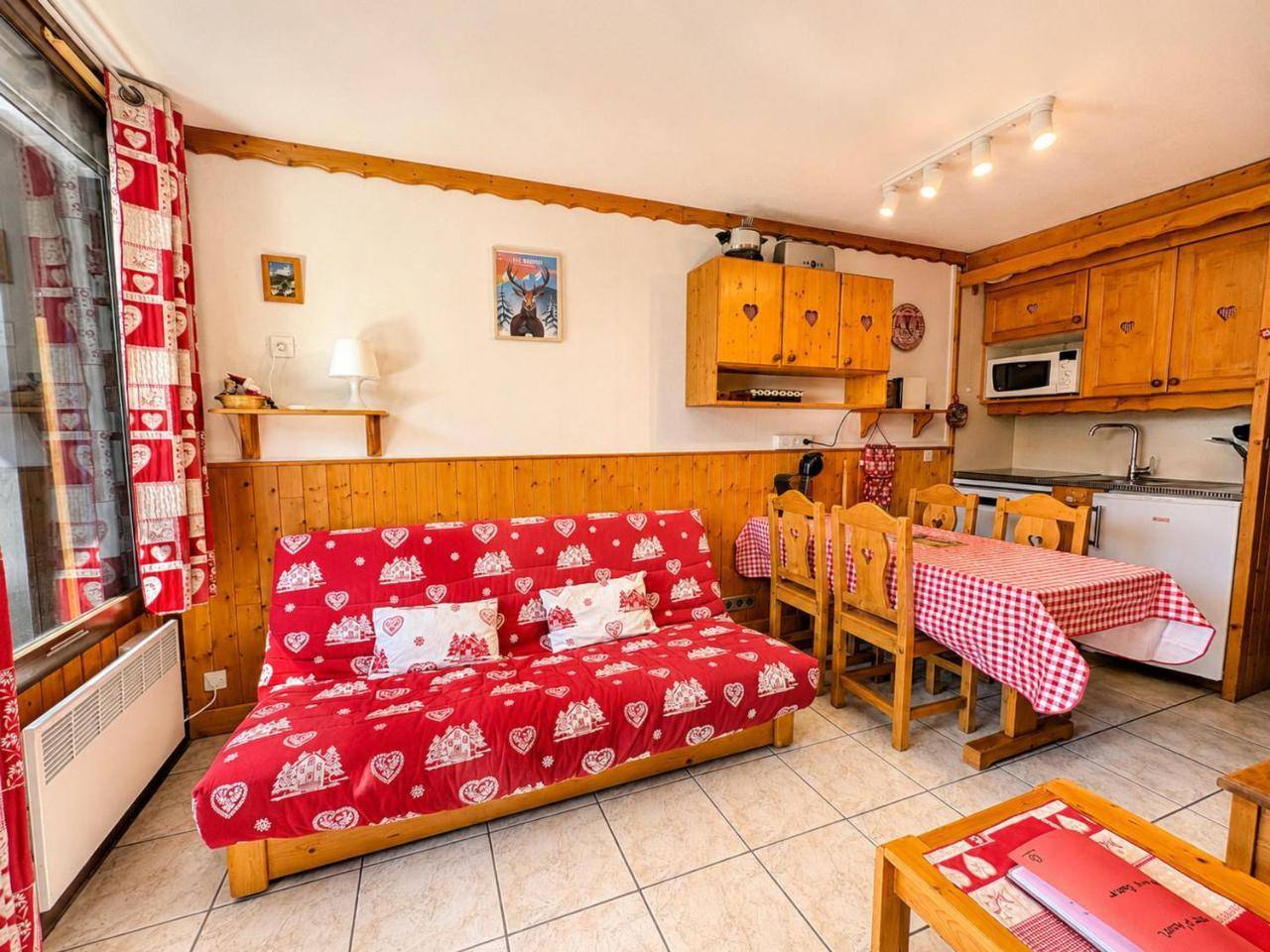 Grand Studio Pour 4, Les Menuires, Aux Pieds Des Pistes - Fr-1-452-397, Les Menuires