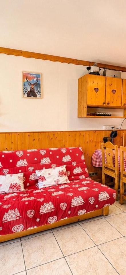 Studio (1 double bed and 1 bunk bed) – Grand Studio Pour 4, Les Menuires, Aux Pieds Des Pistes - Fr-1-452-397