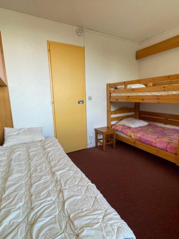 Studio (Bedroom#1: 1 single bed and 1 bunk bed) – Studio Economique 18 M² Avec Petit Balcon, Animaux Admis - Fr-1-452-236