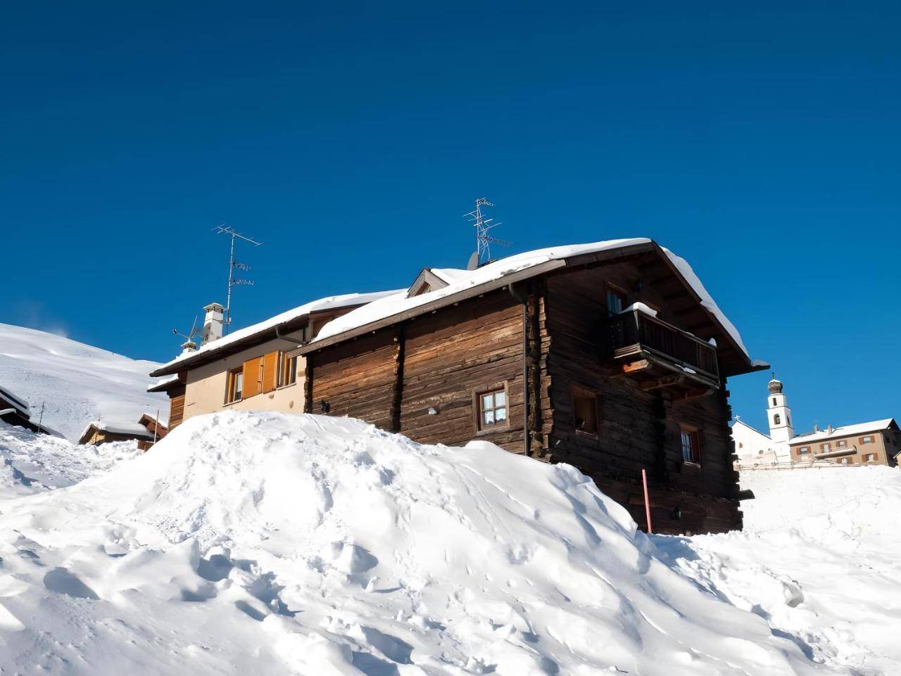 Bait Nof, Livigno