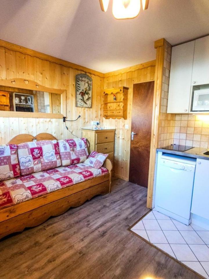 Studio – Residence Combes - Appartement 2 Personnes Aux Pieds Des Pistes Aux Menuires Avec Vue Panoramiqe Mae-4084