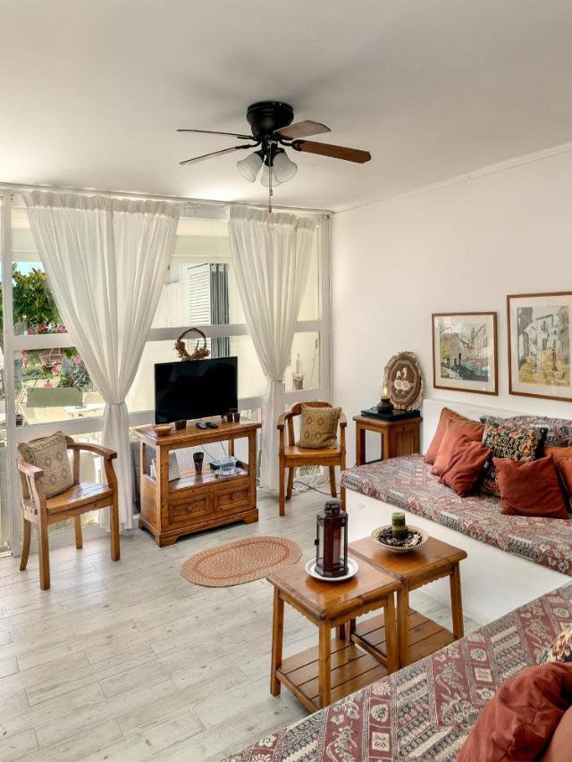 2 Bedrooms Apartment with Direct Access To the Beach Cbl5 – billede 6