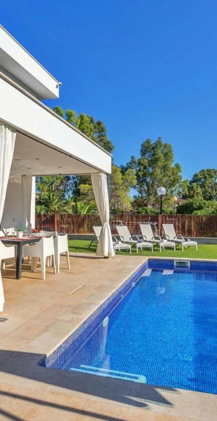 Beach Villa Cosins 1 Mel by Sealand Villas – billede 1