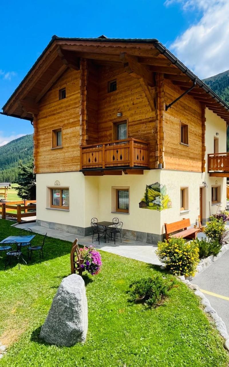 Chalet Sunshine