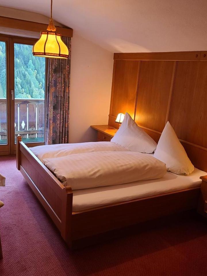 One-Bedroom Apartment (1 large bed) - Free WiFi – Appartement Schimpfossl