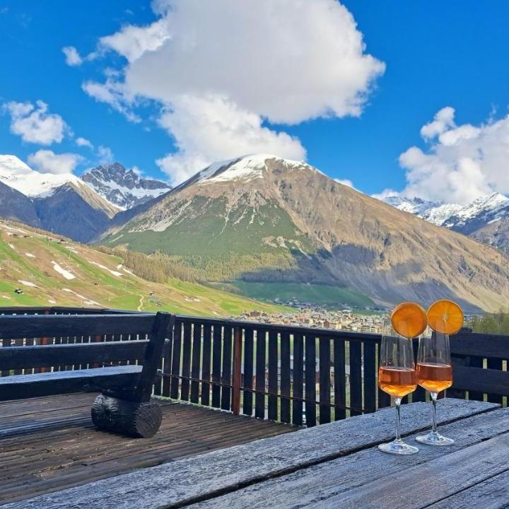 One-Bedroom Apartment (1 large bed) - Free WiFi – Teolahaus Con Vista Panoramica Su Livigno