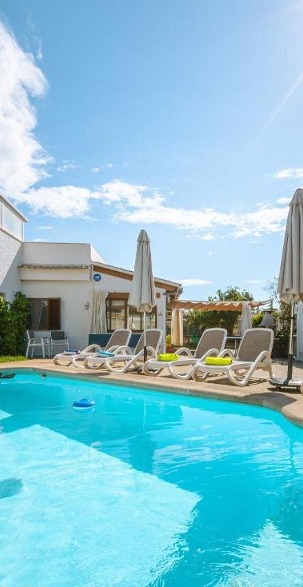 Casa Luna a 700m de la Playa En Puerto Alcudia – billede 1