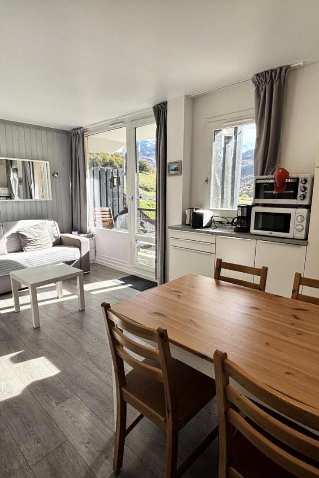 Residence Villaret - Studio Cabine Avec Cuisine Equipee Et Vue Sur Les Pistes Pour 4 Personnes Mae-4194