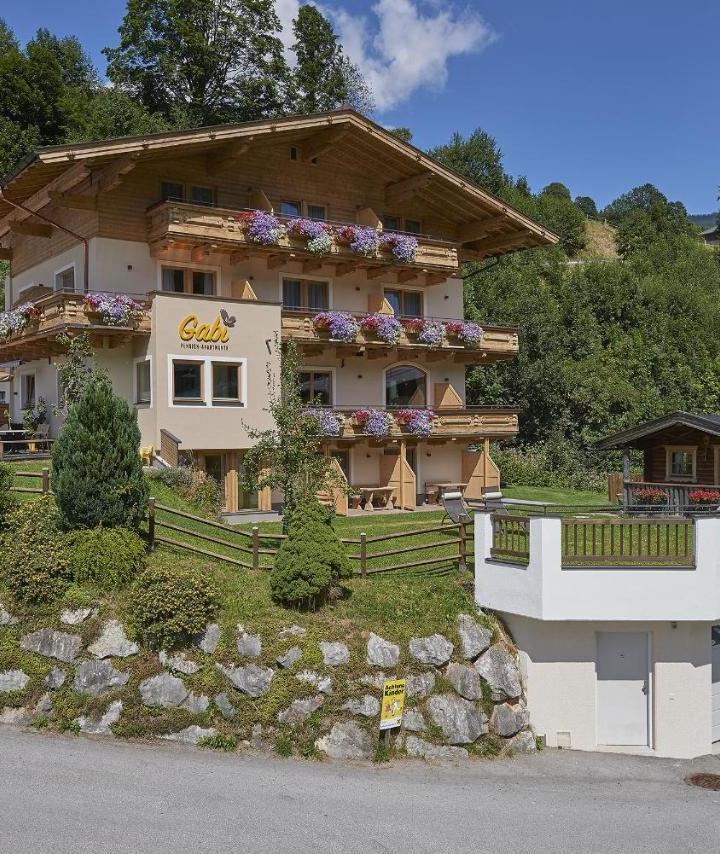 Triple Room with Balcony or Terrace (1 single bed and 1 large bed) - Free WiFi – Pension Gabi