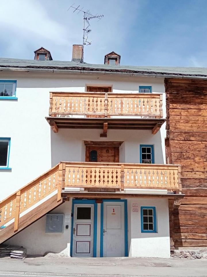 Family Room (Bedroom#1: 1 bunk bed and 1 sofa bed and 2 large beds) - Free WiFi – Canton 520 Appartamenti Self Check in