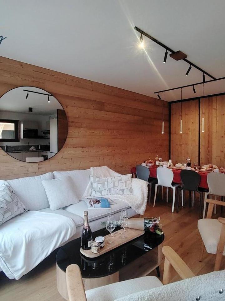 Three-Bedroom Deluxe Apartment (4 single beds) - Free WiFi – Homency - Residence L'expression E11