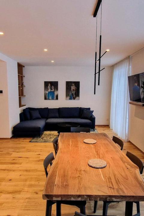Silberdistel Brand-New Luxury Apartment with Private Terrace – Saas Fee