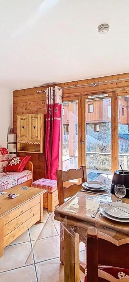 Apartment - Free WiFi – Residence Hameau Des Airelles - Appartement Spacieux. Proche Des Pistes. Balcon Mae-2563